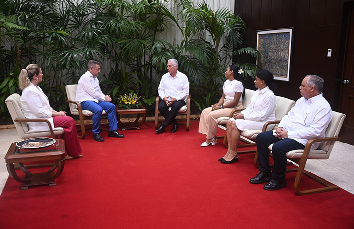 Recibió Presidente cubano a directivos paralímpicos internacionales (+Fotos)