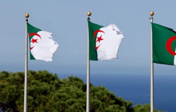 Argelia cierra su espacio aéreo a aeronaves de Emiratos Árabes Unidos