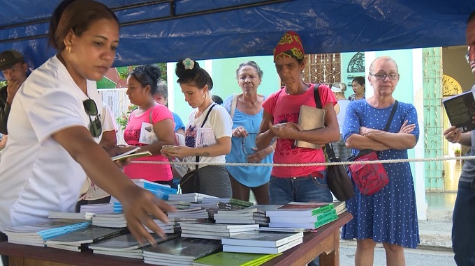 Inicia en Las Tunas edición 34 de la Feria del Libro