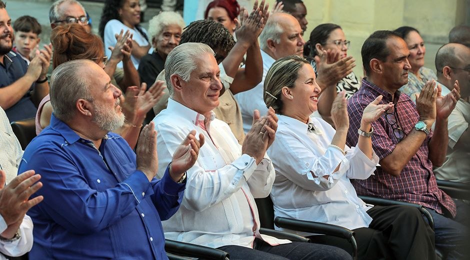 Encabeza Díaz-Canel acto de inicio del curso escolar 2026-2027