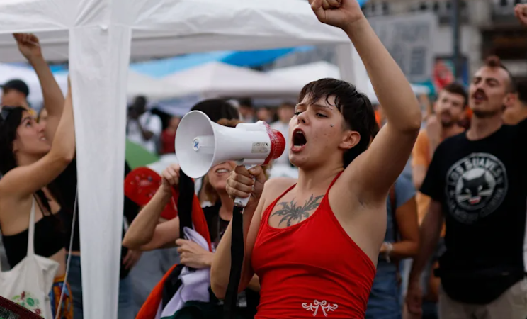 Masivas protestas en Madrid contra la crisis de vivienda tras el desahucio de la anciana Maricarmen