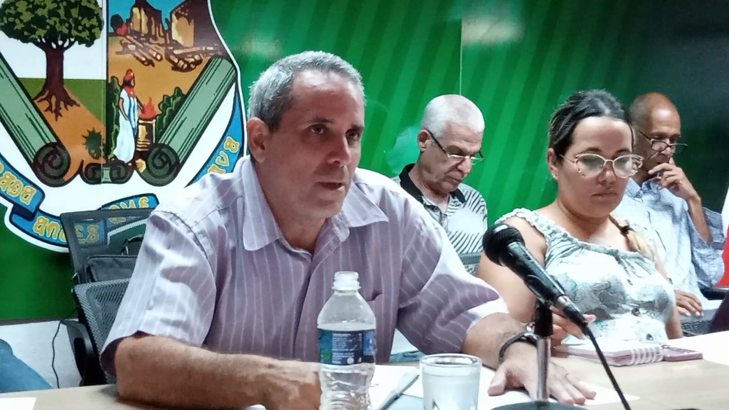 Viceministerio de Transporte realizó visita de trabajo a Las Tunas