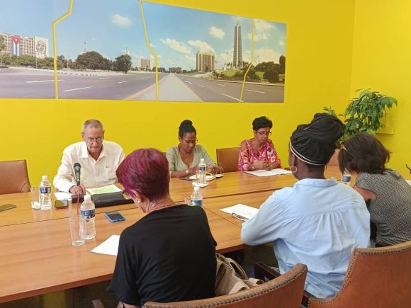 Presentan nuevas normas para el desarrollo local y la autonomía municipal en Cuba